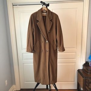 Max Mara long wool and cashmere coat, camel color